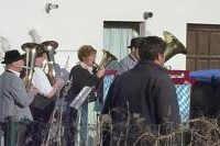 Kapelle, der Baum kütt!