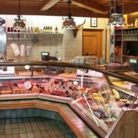 Kleinanzeige: MitarbeiterIn für die Metzgerei Wittur dringend gesucht