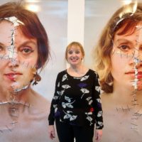 Zart und doch brutal: Annegret Soltau in der Haleh Gallery Zart und doch brutal: Annegret Soltau in der Haleh Gallery