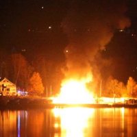 Starnberg: Bootshalle geht in Flammen auf Starnberg: Bootshalle geht in Flammen auf