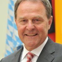 Heute wieder: Klub der 100 - es geht um Forschung