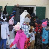 Faschingstreiben im Schneetreiben