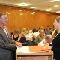 Gier frisst Hirn - Frauenpower beim Unternehmerstammtisch Gier frisst Hirn - Frauenpower beim Unternehmerstammtisch