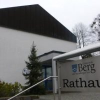 Zieht das Berger Rathaus nach Aufkirchen um? Zieht das Berger Rathaus nach Aufkirchen um?