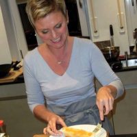 Abends bei Alex: Charity Table zu versteigern